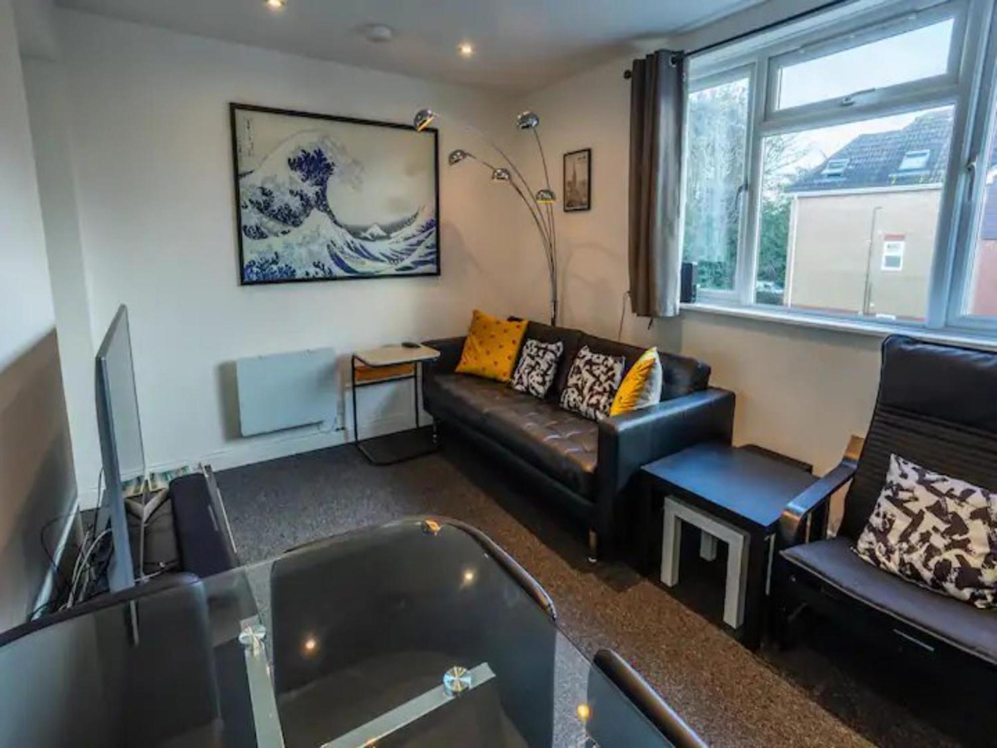 Newly Renovated Ideally Situated 2 Bedroom Flat Bournemouth Exterior foto